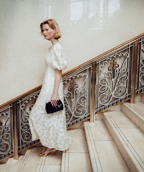 Demi-Luxe BEAMS（デミルクス ビームス）の「BEAMS SALON / パフブーケ ドレス【セレモニー・オケージョン】（ワンピース・レディース・ブラック/ネイビー/オフホワイト/ホワイト系その他7/ブルー系その他3・38/36）」の2枚目の写真