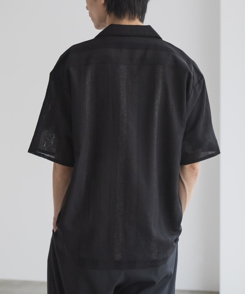 URBAN COLLECTION(アーバンコレクション)の「URBANCOLECTION カラミ織り ストライプ オープンカラーシャツ(シャツ/ブラウス・メンズ・ブルーグリーン/ブラック/ブラウン・S/M/L/XL)」の10枚目の写真