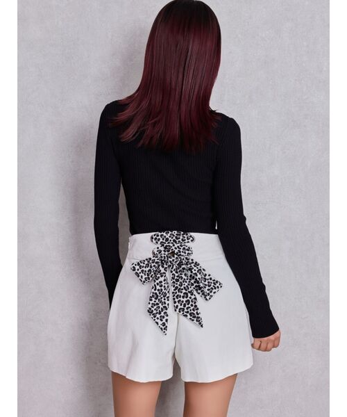 GYDA（ジェイダ）の「BACK LACE UPショートパンツ（その他パンツ・レディース・オフホワイト/ブラック/その他1・SMALL/MEDIUM）」の15枚目の写真