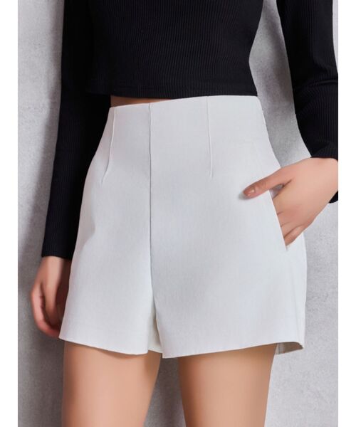 GYDA（ジェイダ）の「BACK LACE UPショートパンツ（その他パンツ・レディース・オフホワイト/ブラック/その他1・SMALL/MEDIUM）」の19枚目の写真