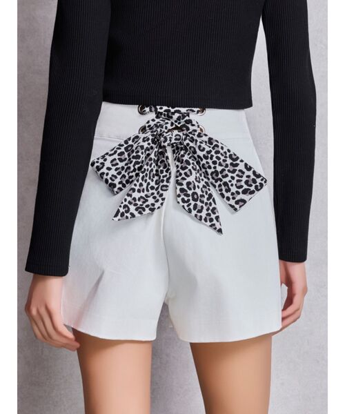 GYDA（ジェイダ）の「BACK LACE UPショートパンツ（その他パンツ・レディース・オフホワイト/ブラック/その他1・SMALL/MEDIUM）」の20枚目の写真