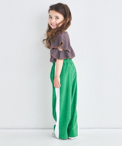 pairmanon(ペアマノン)の「フリルスリーブ 配色ステッチロゴTシャツ(Tシャツ/カットソー・キッズ・イエロー/ピンク/ブラウン/グリーン・100/110/120/130/140/150/90)」の11枚目の写真