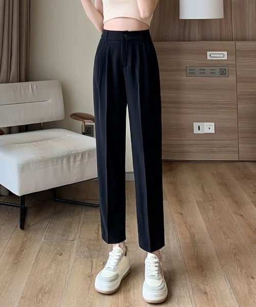 Beststore(ベストストア)の「ウエストゴム センタープレス テーパードパンツ(スラックス・レディース・ブラック/ライトベージュ/グレー/ホワイト/ネイビー・S/M/L/XL)」の1枚目の写真