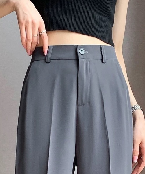 Beststore(ベストストア)の「ウエストゴム センタープレス テーパードパンツ(スラックス・レディース・ブラック/ライトベージュ/グレー/ホワイト/ネイビー・S/M/L/XL)」の15枚目の写真