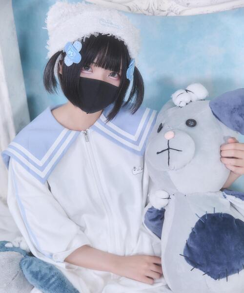 Whinny（ホワイニー）の「Whinny/いつまでも青春カリスマおジャージ