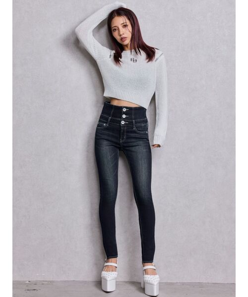 GYDA(ジェイダ)の「ハイウエストウエストクロススキニーデニムパンツ(デニムパンツ・レディース・ライトブルー/ブラック/インディゴブルー・X-SMALL/MEDIUM/SMALL/LARGE)」の14枚目の写真