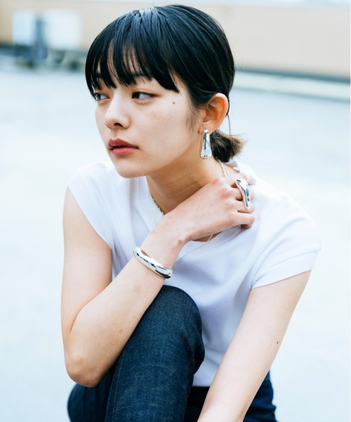 Nothing And Others(ナッシングアンドアザーズ)の「「Nothing And Others/ナッシングアンドアザーズ」Simple Bangle(バングル/リストバンド・レディース・シルバー・FREE)」の6枚目の写真