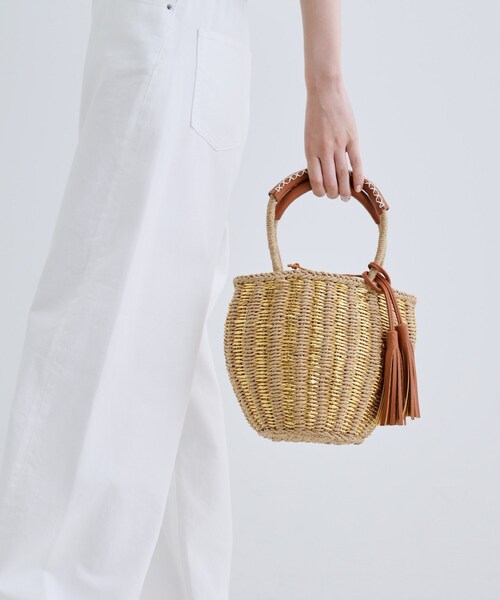 GALLEST（ギャレスト）の「メタリック編込みかごバッグ（ハンドバッグ・レディース・ブラック/ベージュ・00）」の2枚目の写真