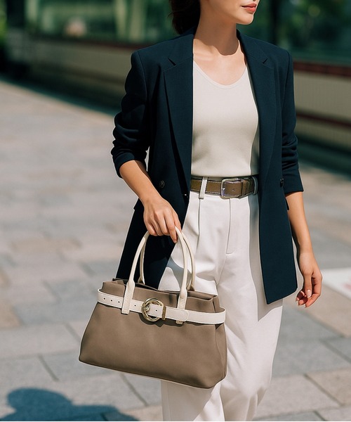 styiro(スタイロ)の「Infinitis Belt Select Tote / ベルトデザインが選べるA4トート【ankh+】(ビジネスバッグ・レディース・ブラック系1/ブラック系2/ブラック系3/ブラック系4/ブラック系5/ブラウン系1/ベージュ系3/ベージュ系4/ベージュ系5/ブラウン系2/ブラウン系3/ブラウン系4/ブラウン系5/ベージュ系1/ベージュ系2・FREE)」の11枚目の写真
