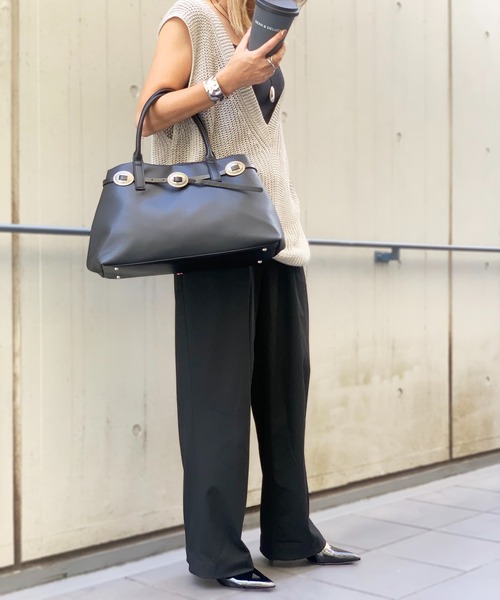 styiro(スタイロ)の「Infinitis Belt Select Tote / ベルトデザインが選べるA4トート【ankh+】(ビジネスバッグ・レディース・ブラック系1/ブラック系2/ブラック系3/ブラック系4/ブラック系5/ブラウン系1/ベージュ系3/ベージュ系4/ベージュ系5/ブラウン系2/ブラウン系3/ブラウン系4/ブラウン系5/ベージュ系1/ベージュ系2・FREE)」の16枚目の写真