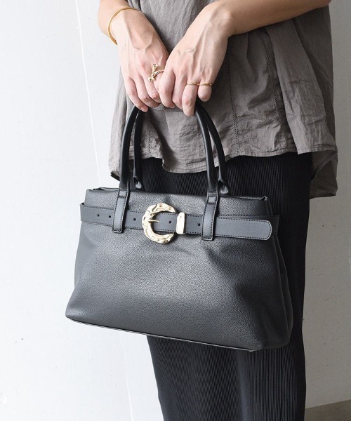styiro(スタイロ)の「Infinitis Belt Select Tote / ベルトデザインが選べるA4トート【ankh+】(ビジネスバッグ・レディース・ブラック系1/ブラック系2/ブラック系3/ブラック系4/ブラック系5/ブラウン系1/ベージュ系3/ベージュ系4/ベージュ系5/ブラウン系2/ブラウン系3/ブラウン系4/ブラウン系5/ベージュ系1/ベージュ系2・FREE)」の17枚目の写真