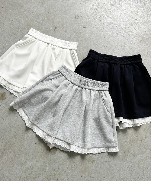ad thie(アドティエ)の「ヘムレース スウェット ショートパンツ(その他パンツ・レディース・オートミール/オフホワイト/ブラック・FREE)」の15枚目の写真