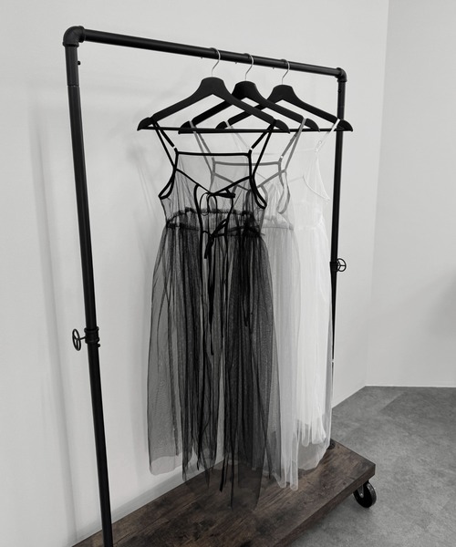 LVEU.(ラブユ.)の「【LVEU.】レイヤードシアーキャミワンピース / ワンピース ワンピ チュール シアー リボン ロング キャミワンピ レイヤード ブラック グレー ホワイト ZOZOTOWN限定(ワンピース・レディース・ホワイト/グレー/ブラック・FREE)」の1枚目の写真