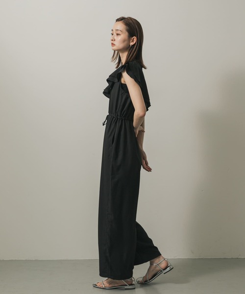 SENSE OF PLACE by URBAN RESEARCH(センスオブプレイスバイアーバンリサーチ)の「フリルオールインワン(サロペット/オーバーオール・レディース・ベージュ/ブラック/ネイビー・SMALL/MEDIUM)」の10枚目の写真