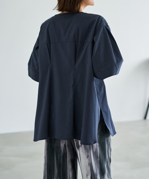 STYLE DELI(スタイルデリ)の「【LUXE】形が変わるシャツ生地プルオーバー(シャツ/ブラウス・レディース・ダークネイビー/ホワイト/ピンク・FREE)」の14枚目の写真