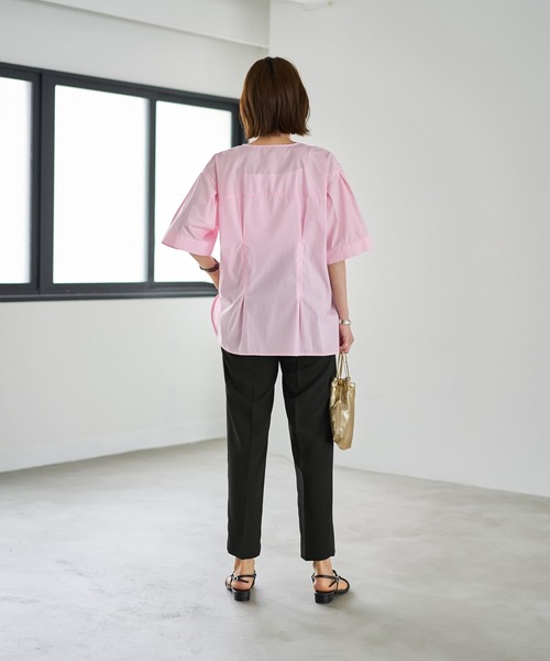 STYLE DELI(スタイルデリ)の「【LUXE】形が変わるシャツ生地プルオーバー(シャツ/ブラウス・レディース・ダークネイビー/ホワイト/ピンク・FREE)」の20枚目の写真