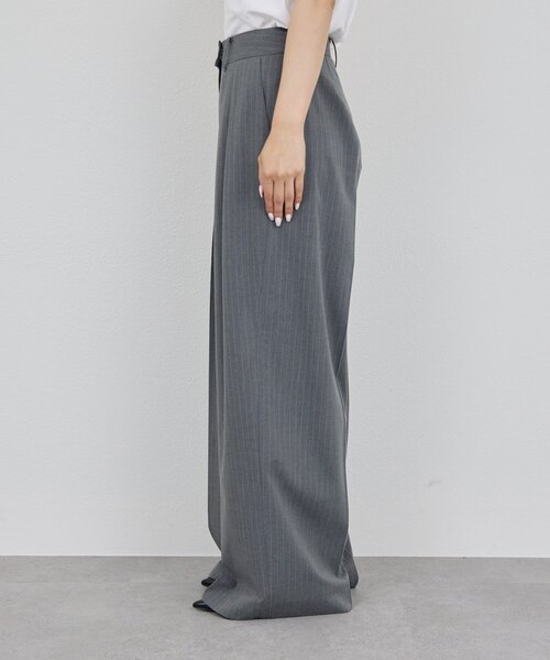 GALLARDAGALANTE（ガリャルダガランテ）の「【手洗い可能】【3サイズ展開】ストライプダブルタックパンツ（その他パンツ・レディース・ネイビー/グレー・38/36/34）」の10枚目の写真