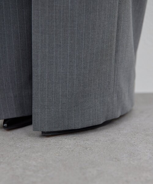 GALLARDAGALANTE（ガリャルダガランテ）の「【手洗い可能】【3サイズ展開】ストライプダブルタックパンツ（その他パンツ・レディース・ネイビー/グレー・38/36/34）」の15枚目の写真