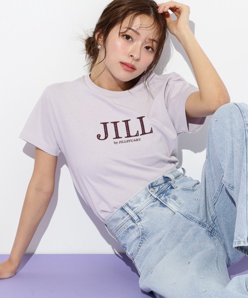 JILL by JILL STUART(ジルバイジルスチュアート)の「◇フロッキーロゴTシャツ(Tシャツ/カットソー・レディース・ホワイト/ラベンダー/チャコールグレー/ブルー・FREE)」の4枚目の写真