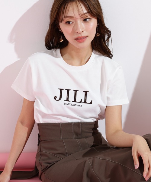 JILL by JILL STUART(ジルバイジルスチュアート)の「◇フロッキーロゴTシャツ(Tシャツ/カットソー・レディース・ホワイト/ラベンダー/チャコールグレー/ブルー・FREE)」の2枚目の写真