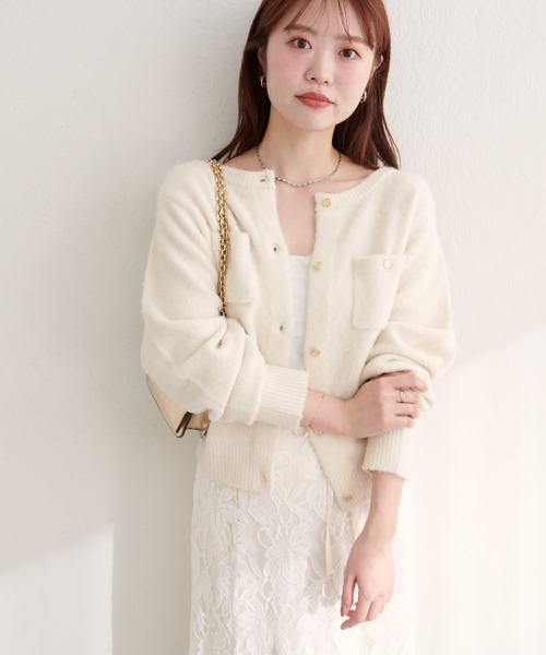 natural couture(ナチュラルクチュール)の「スフレヤーン金釦ポケ付きカーディガン(カーディガン/ボレロ・レディース・モカ/ボルドー/ピンク/サックスブルー/ライトベージュ/アイボリー/ブラック系その他/グレー・FREE)」の11枚目の写真