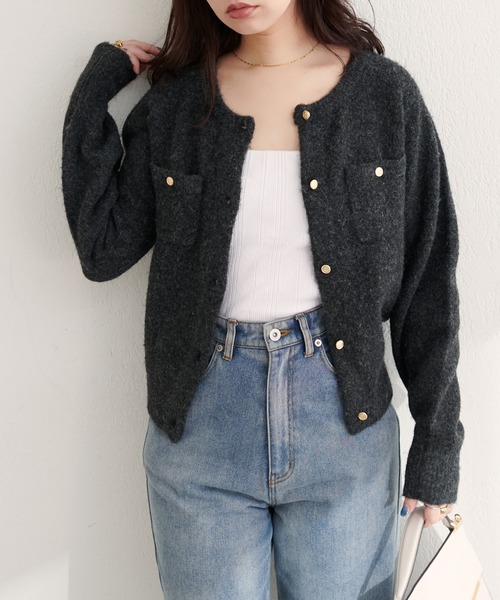 natural couture(ナチュラルクチュール)の「スフレヤーン金釦ポケ付きカーディガン(カーディガン/ボレロ・レディース・モカ/ボルドー/ピンク/サックスブルー/ライトベージュ/アイボリー/ブラック系その他/グレー・FREE)」の15枚目の写真