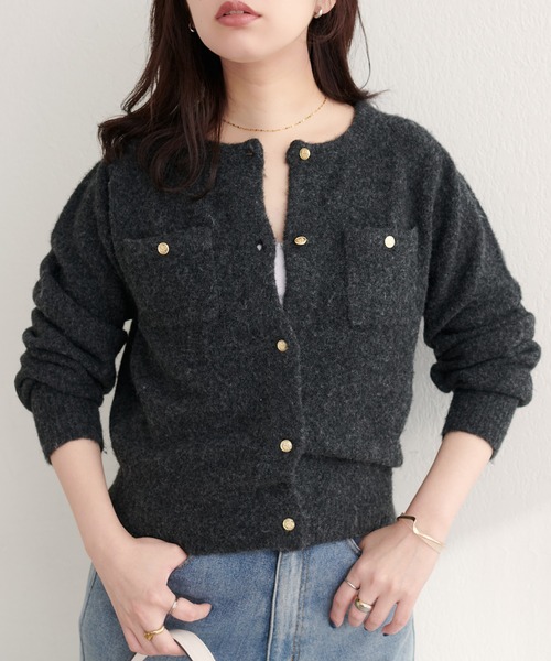 natural couture(ナチュラルクチュール)の「スフレヤーン金釦ポケ付きカーディガン(カーディガン/ボレロ・レディース・モカ/ボルドー/ピンク/サックスブルー/ライトベージュ/アイボリー/ブラック系その他/グレー・FREE)」の13枚目の写真