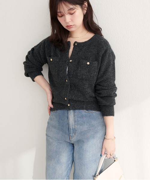 natural couture(ナチュラルクチュール)の「スフレヤーン金釦ポケ付きカーディガン(カーディガン/ボレロ・レディース・モカ/ボルドー/ピンク/サックスブルー/ライトベージュ/アイボリー/ブラック系その他/グレー・FREE)」の14枚目の写真