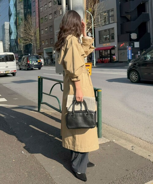 fredy emue(フレディエミュ)の「【発売のたびに即完売する大人気アイテム】袖ボリュームトレンチコート(トレンチコート・レディース・ベージュ・38/36)」の16枚目の写真