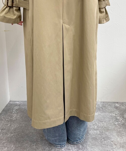 fredy emue(フレディエミュ)の「【発売のたびに即完売する大人気アイテム】袖ボリュームトレンチコート(トレンチコート・レディース・ベージュ・38/36)」の4枚目の写真