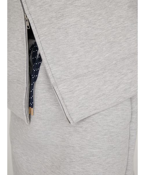 emmi（エミ）の「emmiロゴジップアップダンボールフーディ（パーカー・レディース・グレー/ブラウン/ネイビー・F）」の10枚目の写真