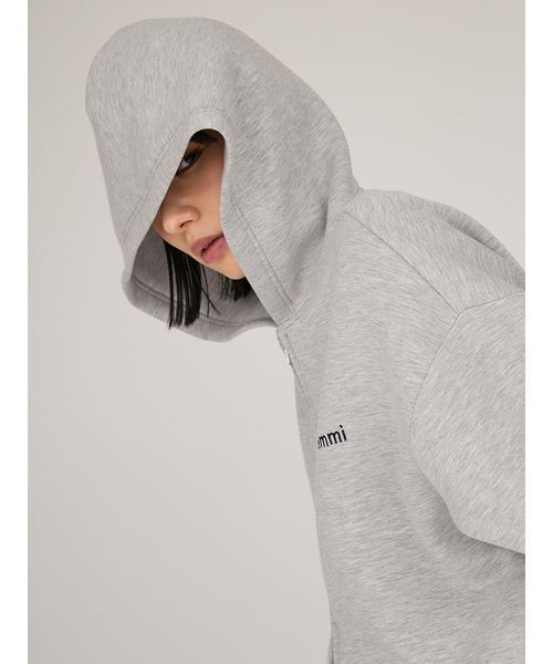 emmi（エミ）の「emmiロゴジップアップダンボールフーディ（パーカー・レディース・グレー/ブラウン/ネイビー・F）」の12枚目の写真