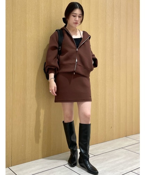 セール】emmiロゴジップアップダンボールフーディ（パーカー）｜emmi