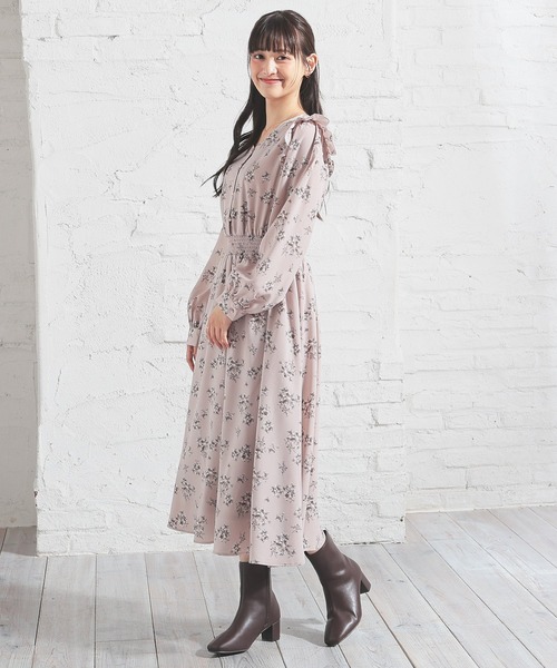 Honeys（ハニーズ）の「肩フリルワンピース（ワンピース・レディース・ブラウン系その他/ブルー系その他/ベージュ系その他・3L/L/LL/M/S）」の2枚目の写真