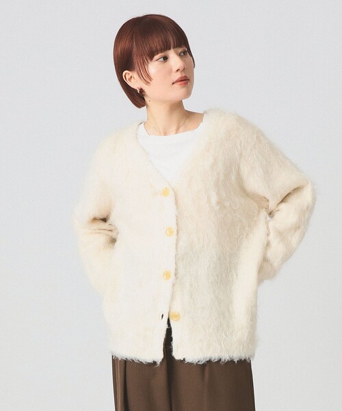 Ray BEAMS（レイビームス）の「ヘアリー シャギー Vネック カーディガン [手洗い可]（カーディガン/ボレロ・レディース・オフホワイト/ライトブルー/レッド・ONE SIZE）」の8枚目の写真