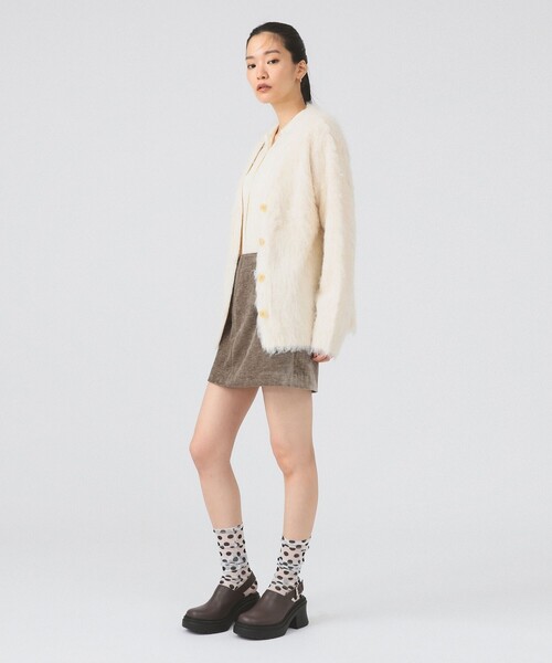 Ray BEAMS（レイビームス）の「ヘアリー シャギー Vネック カーディガン [手洗い可]（カーディガン/ボレロ・レディース・オフホワイト/ライトブルー/レッド・ONE SIZE）」の9枚目の写真