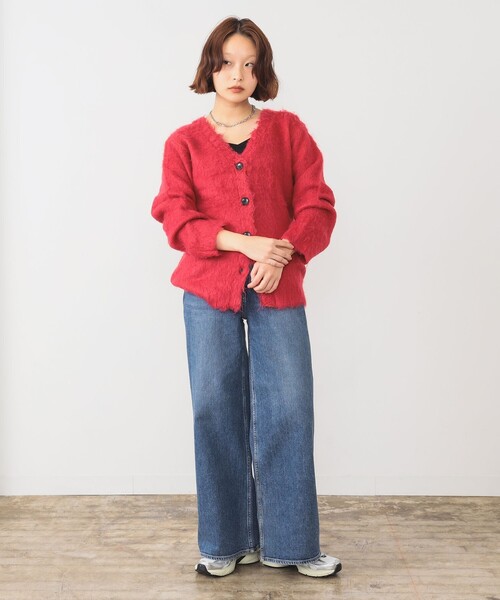 Ray BEAMS（レイビームス）の「ヘアリー シャギー Vネック カーディガン [手洗い可]（カーディガン/ボレロ・レディース・オフホワイト/ライトブルー/レッド・ONE SIZE）」の11枚目の写真