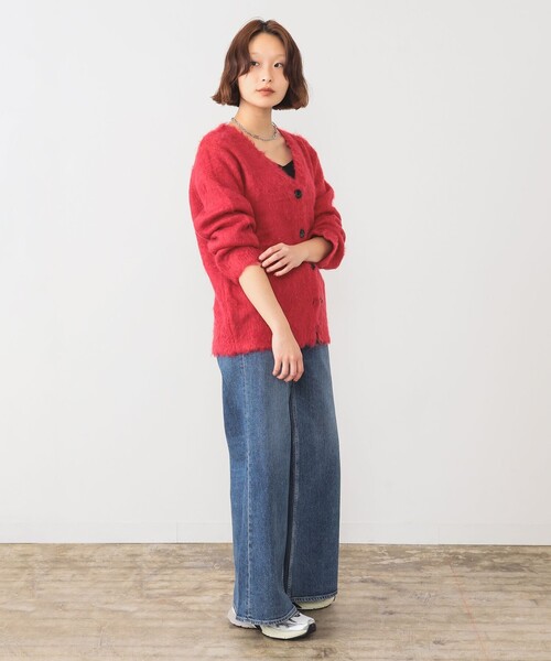 Ray BEAMS（レイビームス）の「ヘアリー シャギー Vネック カーディガン [手洗い可]（カーディガン/ボレロ・レディース・オフホワイト/ライトブルー/レッド・ONE SIZE）」の13枚目の写真