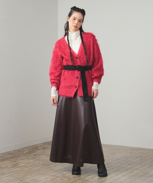 Ray BEAMS（レイビームス）の「ヘアリー シャギー Vネック カーディガン [手洗い可]（カーディガン/ボレロ・レディース・オフホワイト/ライトブルー/レッド・ONE SIZE）」の15枚目の写真