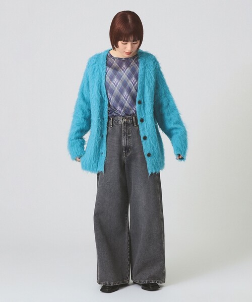 Ray BEAMS（レイビームス）の「ヘアリー シャギー Vネック カーディガン [手洗い可]（カーディガン/ボレロ・レディース・オフホワイト/ライトブルー/レッド・ONE SIZE）」の18枚目の写真