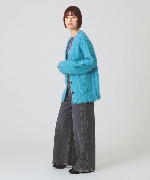 Ray BEAMS（レイビームス）の「ヘアリー シャギー Vネック カーディガン [手洗い可]（カーディガン/ボレロ・レディース・オフホワイト/ライトブルー/レッド・ONE SIZE）」の19枚目の写真