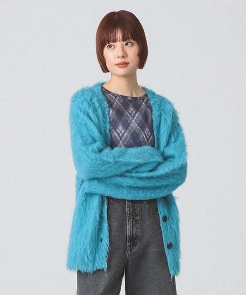 Ray BEAMS（レイビームス）の「ヘアリー シャギー Vネック カーディガン [手洗い可]（カーディガン/ボレロ・レディース・オフホワイト/ライトブルー/レッド・ONE SIZE）」の21枚目の写真