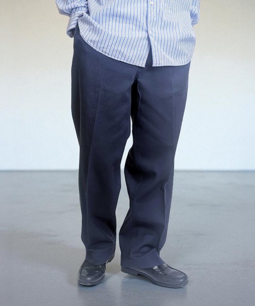 ASTRONOMY(アストロノミー)の「ツータックフレンチチノ(チノパンツ・メンズ・ネイビー/ベージュ・マルチサイズ)」の1枚目の写真