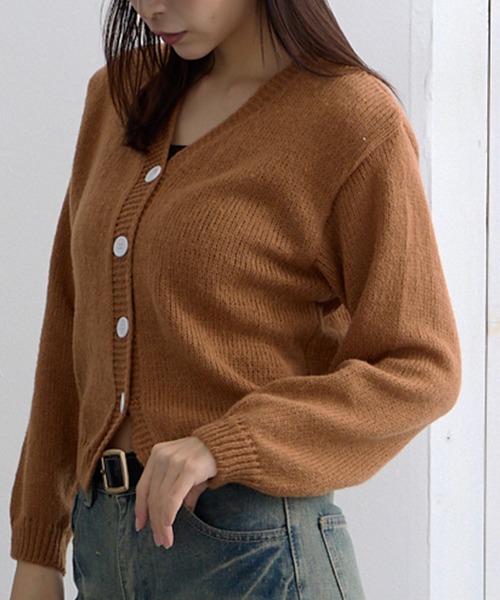 ADDITION STORE(アディションストア)の「\春にオススメ!!トレンドのショート丈/ざっくり クロップド丈 カーデ / Loose knitwear Short cardigan(カーディガン/ボレロ・レディース・グレー/オフホワイト/ピンク/ブラウン・FREE)」の16枚目の写真