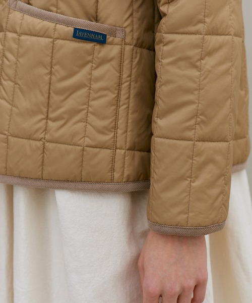 LAVENHAM(ラベンハム)の「Button Front Raydon Womens / ボタン フロント レイドン ウィメンズ(その他アウター・レディース・ダークブラック/ベージュ系その他2・8/10/6/12)」の5枚目の写真