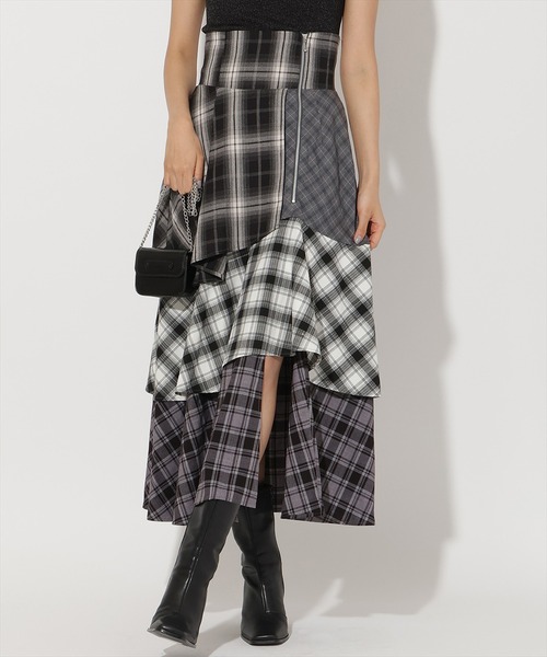 AND COUTURE（アンドクチュール）の「パッチワークティアードスカート（スカート・レディース・ブラック系その他/ブラウン系その他・SMALL/MEDIUM）」の3枚目の写真