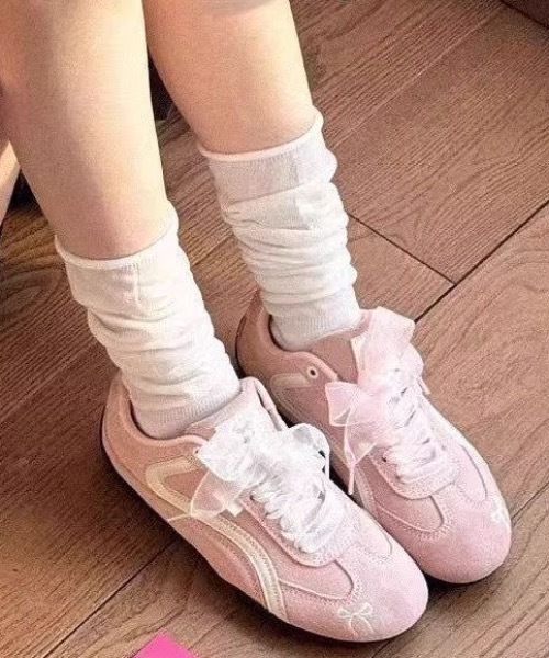 SHEPP（シープ）の「ワンポイント 刺繍 配色 ローカット スニーカー / ラインスニーカー 軽量（スニーカー・レディース・ピンク/レッド/ブラウン/ブラック・L/M）」の12枚目の写真