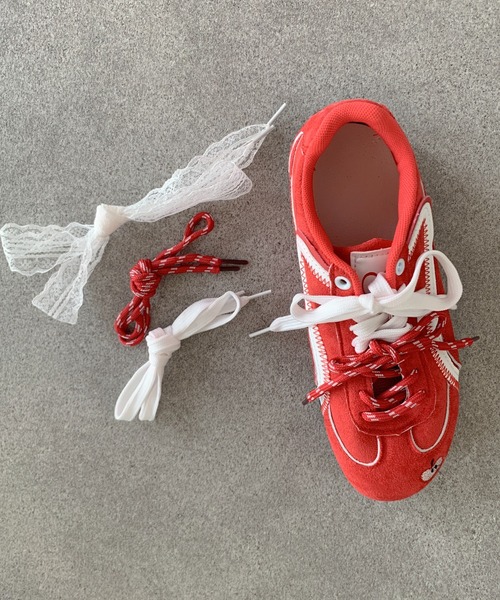 SHEPP（シープ）の「ワンポイント 刺繍 配色 ローカット スニーカー / ラインスニーカー 軽量（スニーカー・レディース・ピンク/レッド/ブラウン/ブラック・L/M）」の18枚目の写真