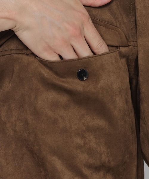 HARE(ハレ)の「フェイクスウェードカーコート(HARE)(ミリタリージャケット・メンズ・ブラック/ブラウン・FREE)」の9枚目の写真