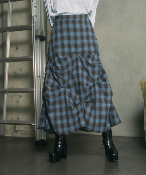 ANDGEEBEE（アンジービー）の「チェックランダムピックスカート（スカート・レディース・ブラック/ブルー・FREE）」の2枚目の写真